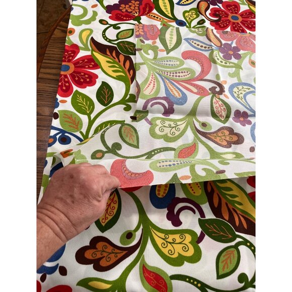 Original screen print design by Berkshire Home vibrant floral fabric - Picture 2 of 4